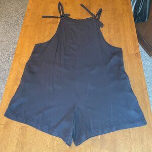 Size XL Luukse gray shorts jumper